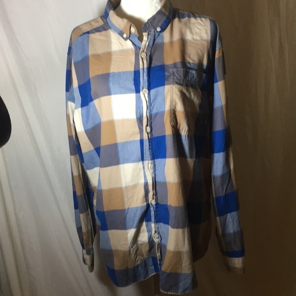 Columbia plaid Button Down Shirt
